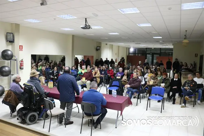 somoscomarca_vilamartin_presentacionlibro_contosacarondalareira_davidvazquez_antoniocastrovoces_josefernandez_aurelioblanco_2023 (5)