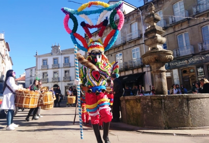 somoscomarca_viana_entroido_boteira_laura_2023-boteiro_ (2)
