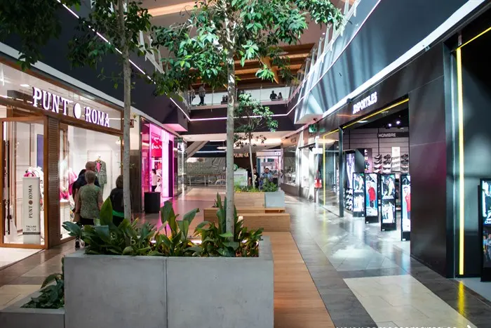 somoscomarca_elrosal_ponferrada_tiendas_centrocomercial_20232023684 (2)
