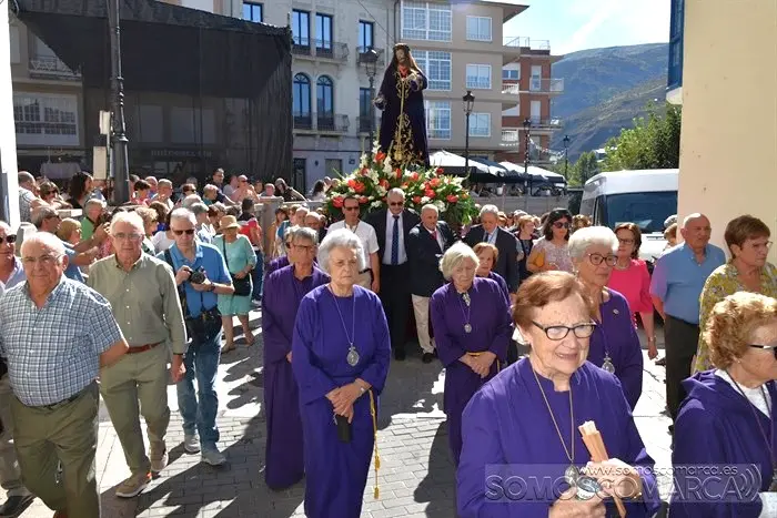 somoscomarca_obarco_estandartes_procesion_cristo_2023 (32)