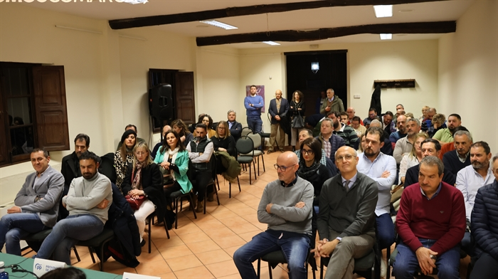somoscomarca_231211_politica_reunionpp_pazodocastro_ (2)
