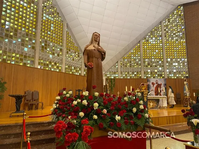 somoscomarca_240511_obarco_santarita_imagen_iglesia_flores (5)
