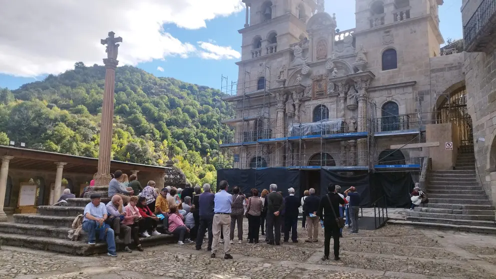 P_somoscomarca_241003_obolo_santuario