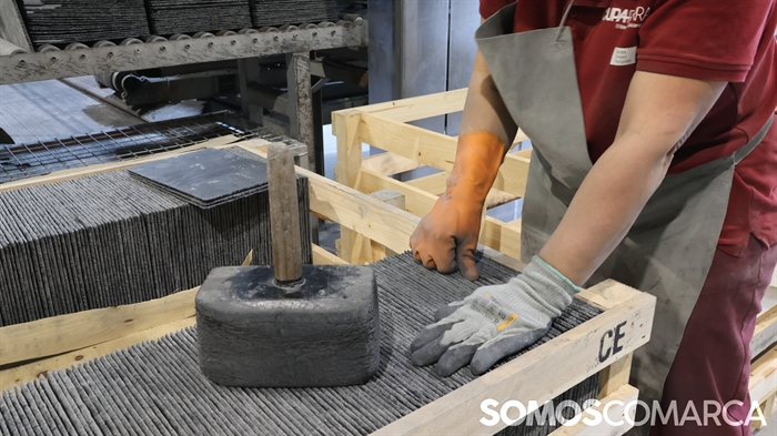 somoscomarca_pizarra_instalciónes_visitaconselleiraindustria_merelles_ (12)