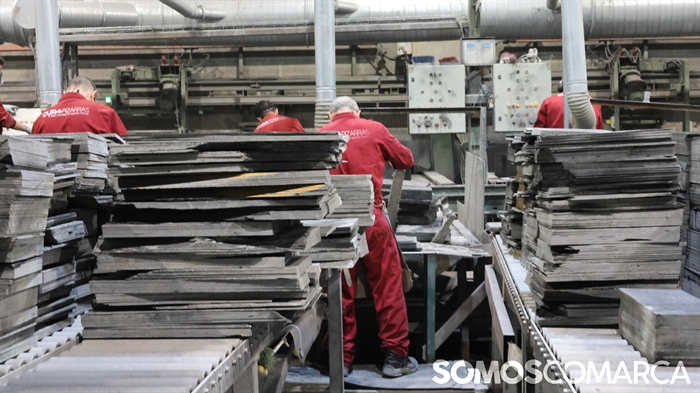 somoscomarca_pizarra_instalciónes_visitaconselleiraindustria_merelles_ (27)