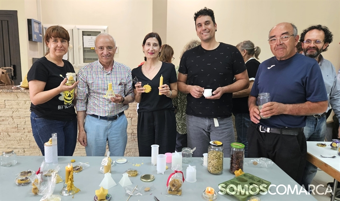 somoscomarca_20250607_vilamartin_asociacionapicultores_taller_velasceraabeja (9)