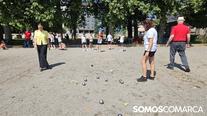 somoscomarca_20250616_obarco_pistaspetanca_ochao_alumnosdivinapastora (4)