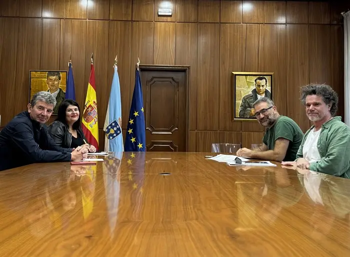 somoscomarca_20250909_ourense_diputacion_mesalumes_portavoces1373