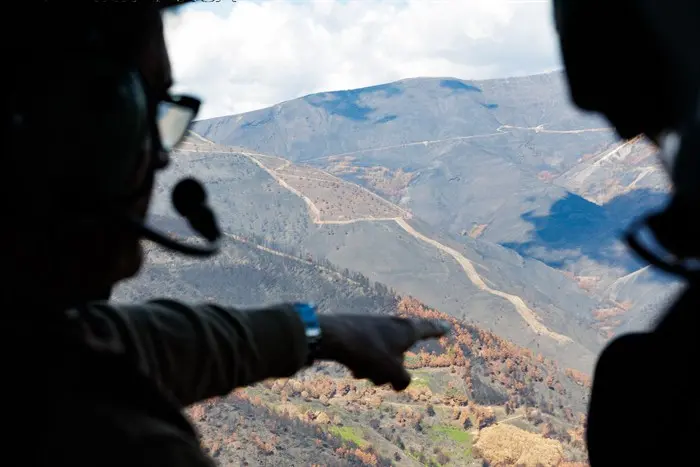 somoscomarca_20251009_xunta_alimento_fauna_incendio_helicoptero1713