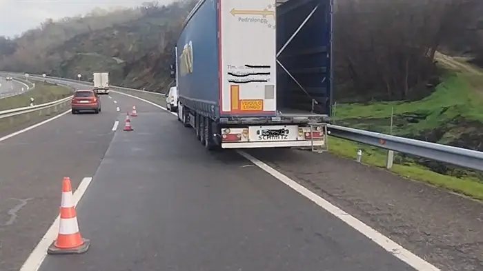 somoscomarca_202600209_a52_camion_cortecarril2687