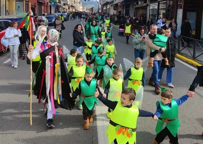 somoscomaca_arua_entroido_intercentros_desfilecolesentroido_anpa (5)