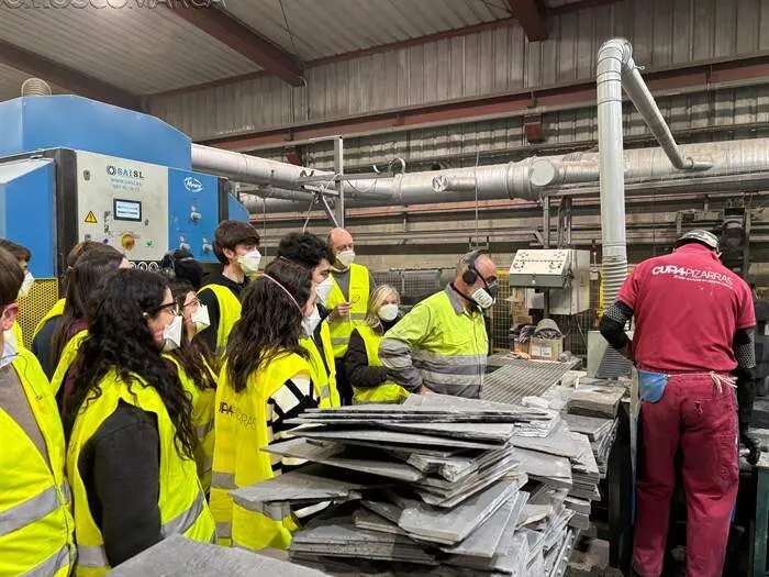 somoscomarca_202600409_carballeda_visita_ingenieros_clusterpizarra3300