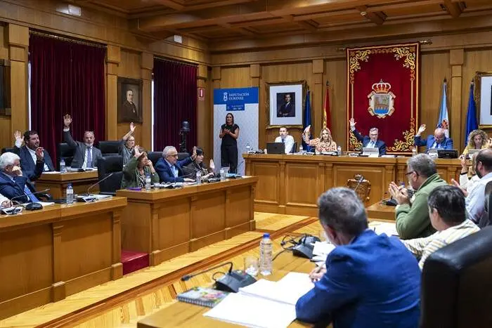 somoscomarca_202600430_ourense_pleno_diputacion3412