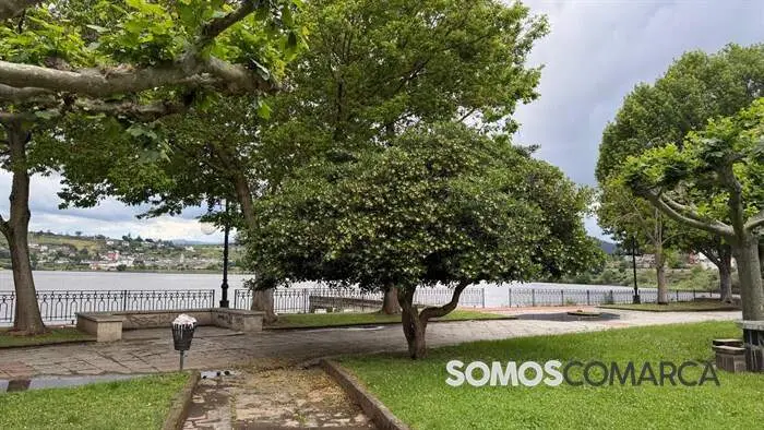 somoscomarca_arua_oaguillon_paseo_ni&ntilde;ocorriendo_se&ntilde;oresmayores_lluvia663