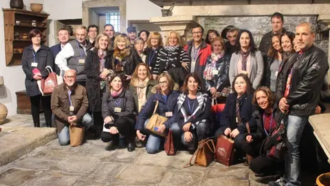 Imagen de la xuntaza en Lugo del blog Acarondalareira. Abajo segunda por la derecha, la bloguera barquense