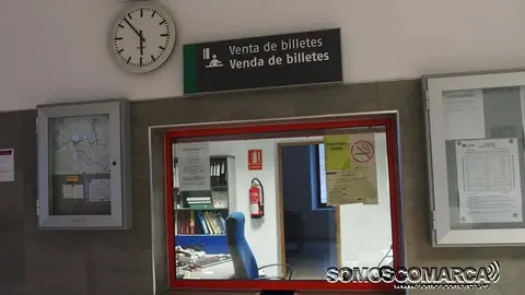 Esticion tren A Rúa, despacho de billetes estaciondetrenarua