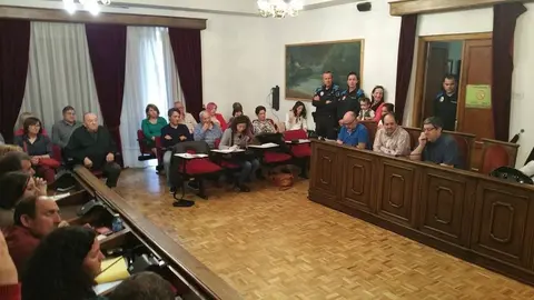 Imagen del pleno de mayo en O Barco