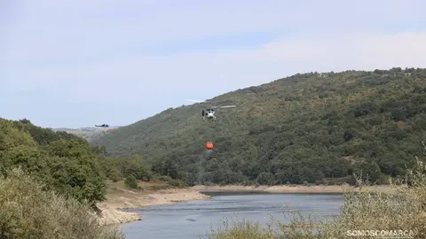 Helicóptero en el incendio de Vilariño de Conso