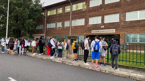 somoscomarca_institutos_lauroolmo_pablovi_cosmelopez_director_josemanuelcarrasco_niños_gente_2021-09-15 (20)