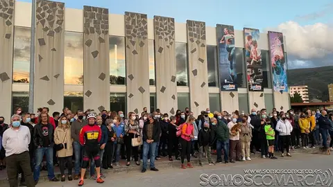 somoscomarca_concentracion_piscinasclimatizadas_obarco_gente_apertura_grit_2021-10-20 (2)