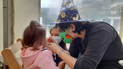 p_Pintacaras no Samaín do CCA O barco