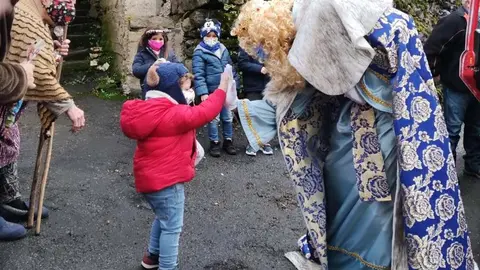Los Reyes Magos visitaron Viana do Bolo y sus pueblos