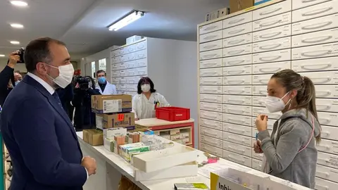 somoscomarca_hpv_visita_obras-farmacia_consultasexternas_hospitaldedia_conselleiro_comesaña_gabrielalen_2022-01-21 (11)