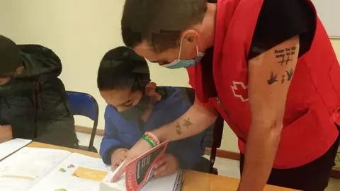 somoscomarca_cruzroja_voluntarios_niños_2022-02-02