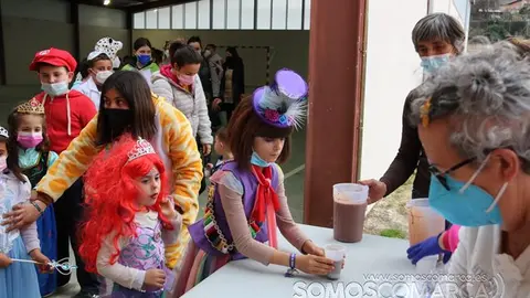 Carnaval en Petín con juegos y chocolate (22)