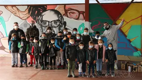 Mural a Florencio no colexio de Vilamartín (1)