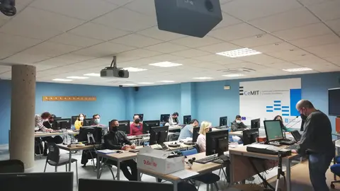 somoscomarca_cogami_curso_obarco_gente_ordenadores_2022-03-22