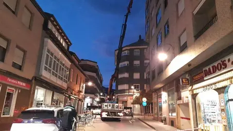 Chapa suelta en edificio Santa Rita O Barco (2)