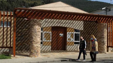 Fachada del Museo Geológico de Quiroga, que fue reinaugurado en verano de 2020