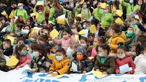 somoscomarca_obarco_marchaporlapaz_ucrania_paz_colegios_2022 (40)