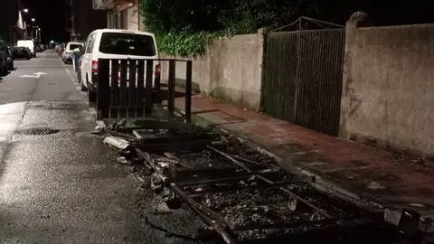 somoscomarca_obarco_suceso_ardencontenedores_2022