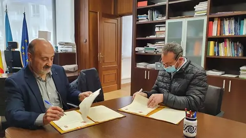 vilamartin_enriquealvarez_firma_mejoras_obañadoiro_21_04_2022