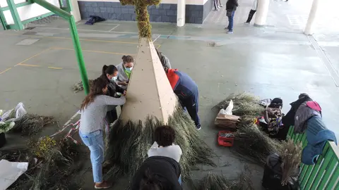 somoscomarca_elaboraciondemaios_hacermaio_colegio_obarco_ceipoteropedrayo_2022-4-29