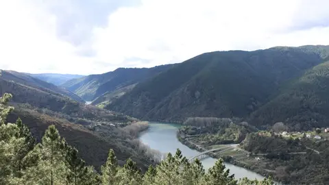 Vistas desde el 'xeomiradoiro' de Pena do Ladeiro. Los miradores son otro importante recurso del Geoparque