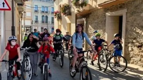 somoscomarca_marcha_bicicleta_ciclorutirsta_colegios_ramonoteropedrayo_2022_05_26