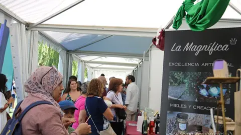 Feira Internacional de Produtos Tradicionas do Eixo Antlántico no Barco (15)