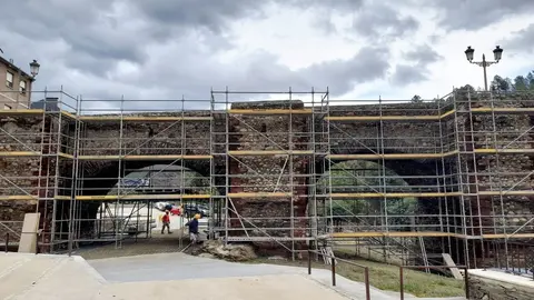 portada_somoscomarca_pontenova_sobradelo_carballeda_obra_andamio_2022-10-20