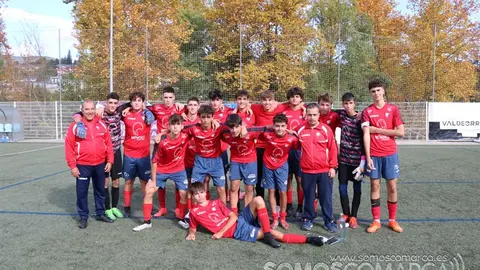 Fútbol base. Primer partido de los cadetes del CD Barco (6)