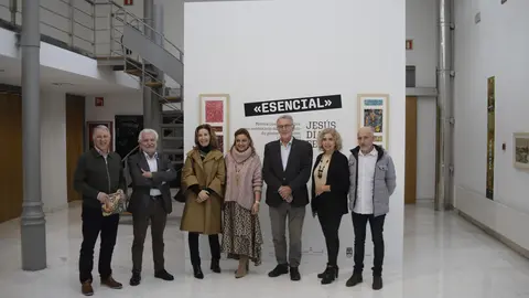 Cenro Cultural Marcos Varcarcel (Ourense) 22-12--22 Paco, Rosendo (Vicepresidente de la Deputación) Lola Luz Alfredo (Alcalde del Barco) Margarita y Luis Henrique en la exposición Exencial de Javier Diaz Ferrer. Nestor Alvarez Rodriguez 