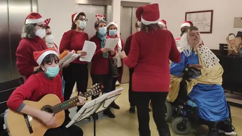 portada_somoscomarca_vilamartin_mulleresportela_castrovoces_cantarosreis_navidad_2022 (5)