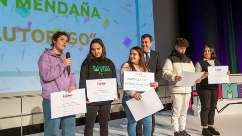   O vicepresidente primeiro e conselleiro de Economía, Industria e Innovación, Francisco Conde e o conselleiro de Cultura, Educación, Formación Profesional e Universidades, Román Rodríguez, participarán na entrega de premios do certame escolar Idea o teu comercio.