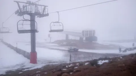 somoscomarcA_estacion_manzaneda_nieve_2023-01-20