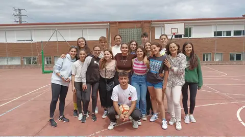 portada-somoscomarca-carolinacamno-iescarloscasares-viana-2023-06-19