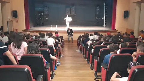 somoscomarca_teatrolauroolmo_niñosvagalume(3)_2023