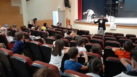 somoscomarca_teatrolauroolmo_niñosvagalume(5)_2023