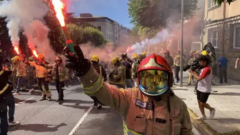 somoscomarca_santiago_manifestaciónbomberos_2023